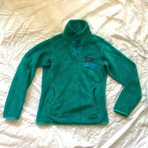Women’s XS Green Patagonia sweater